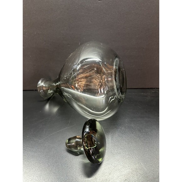 Vintage Smoke Decanter - Picture 5 of 5